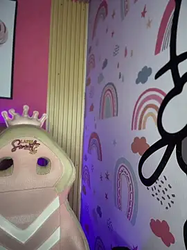 Dakota  LS online show from April 16, 1:00 pm