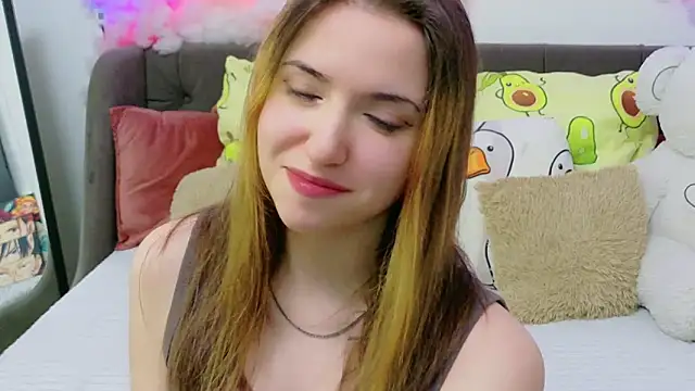 LeenMoonie online show from April 7, 8:11 pm