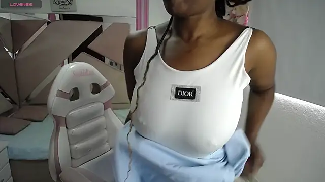 Ebony rizon online show from April 21, 1:40 pm