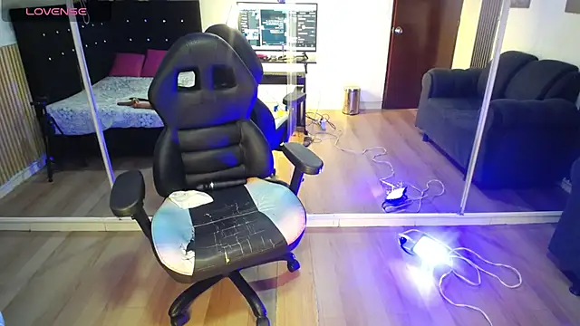 Ebony rizon online show from April 18, 7:58 pm