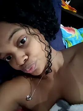 marialuiza2027 online show from April 17, 11:45 am