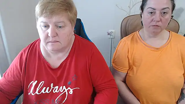 Lindy-Jeanie online show from June 4, 6:51 am