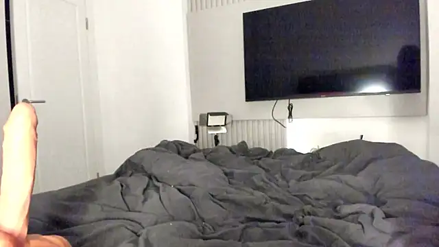 annaroseee online show from June 8, 7:14 pm