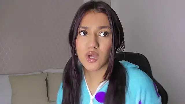 cristin collins online show from April 17, 8:11 pm