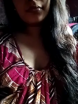 tina2005 online show from March 22, 11:05 am