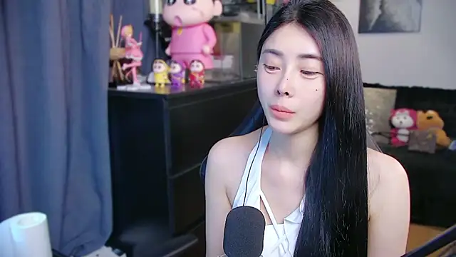 XiaoYuBao- online show from April 8, 3:58 pm