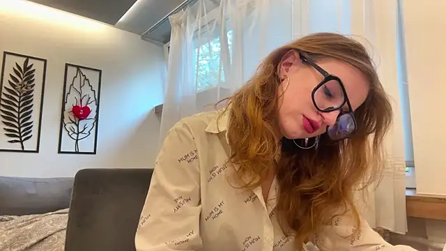 BunnyEskaf online show from April 17, 5:04 pm