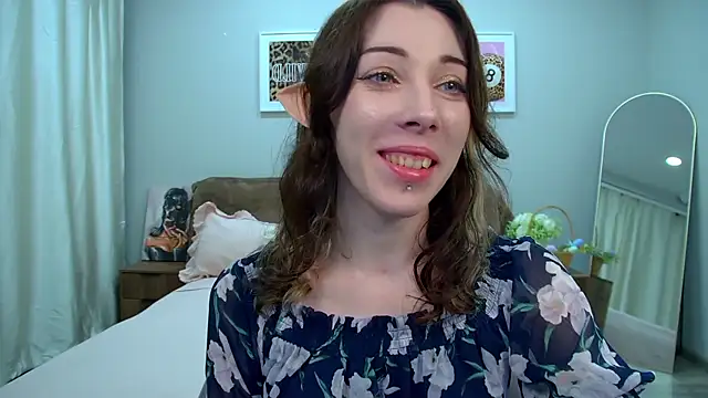 LeilaTaylors online show from April 20, 6:22 pm