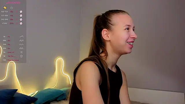 Emma dream  online show from August 1, 2:02 am