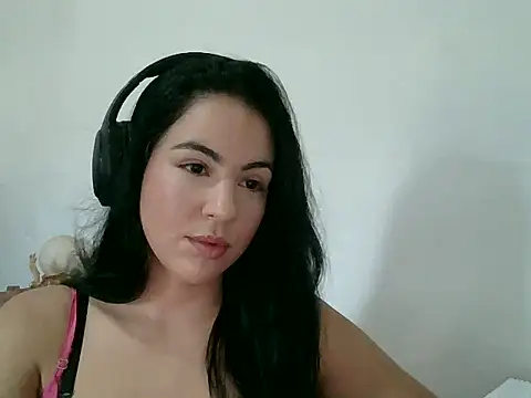 AnabeleNogueira online show from May 27, 4:15 pm