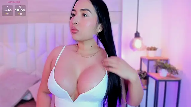 michele jones online show from April 18, 8:09 pm