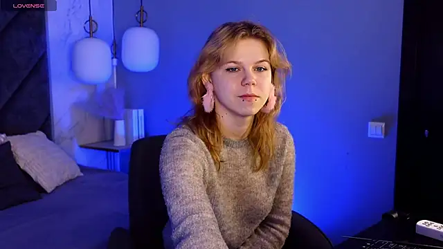 ElizabethVane online show from March 31, 5:40 am