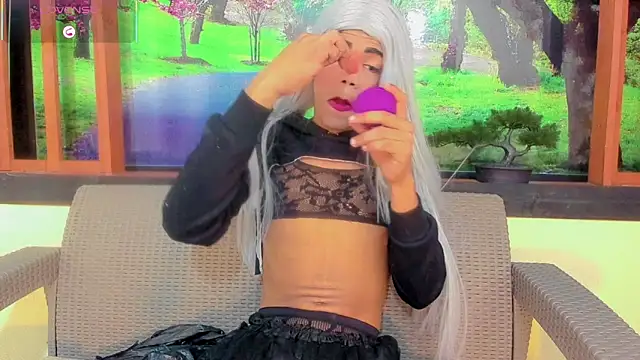 Andrea Pop   online show from March 31, 12:05 pm