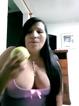 Ladygreeneyes online show from April 21, 2:51 am