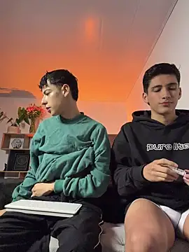 SebastianReed  online show from June 5, 6:17 am