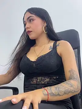daniela-sexy online show from April 11, 8:23 pm