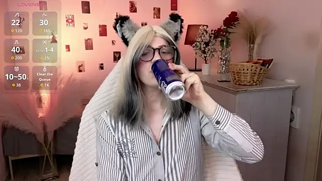 FoxIsPuff online show from July 16, 5:56 am