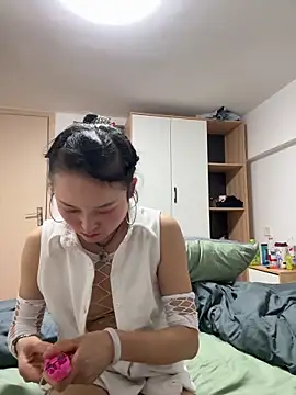 fangfang2026 online show from March 19, 12:20 pm