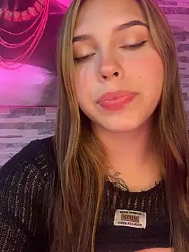 lunacandy 0 online show from June 6, 4:19 am