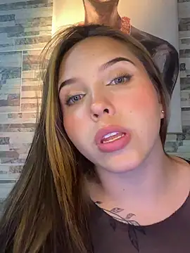lunacandy 0 online show from June 17, 1:07 am