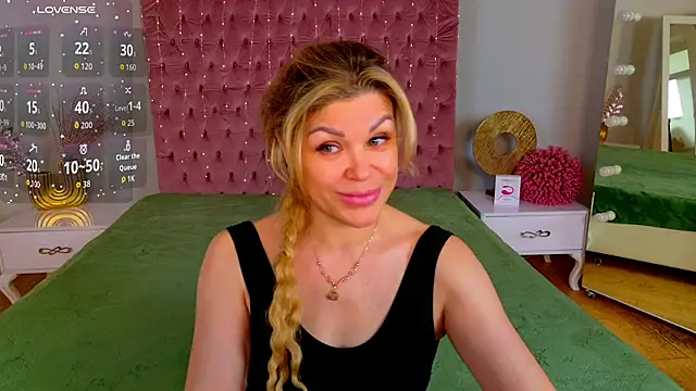 Eloises online show from July 3, 6:41 am