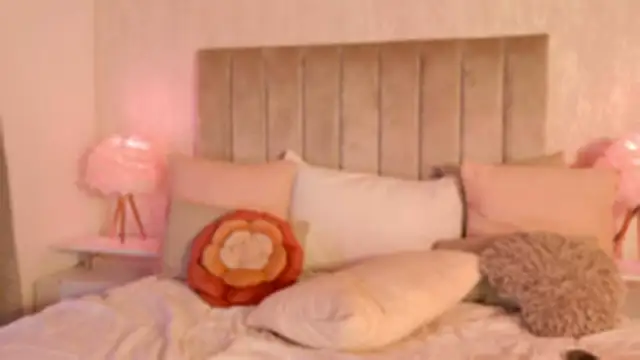 Liora Sol online show from April 22, 2:52 am