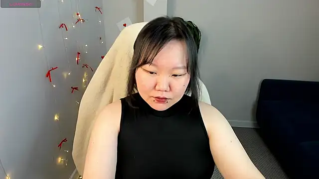 Tokyodreamss online show from April 6, 7:31 am