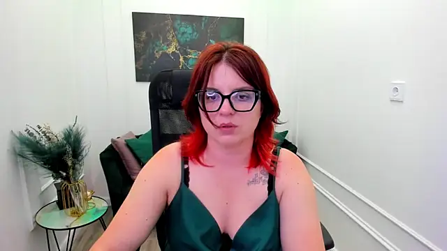 AmeliaDateri online show from June 2, 7:15 pm
