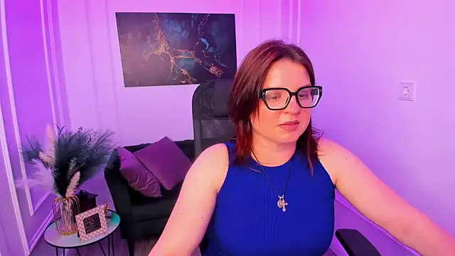 AmeliaDateri online show from April 7, 7:27 pm