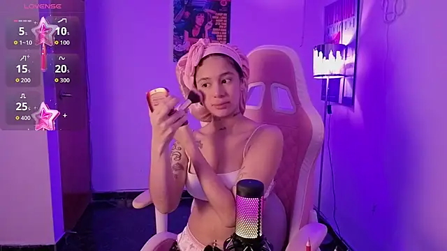 Oliviasims online show from March 29, 9:36 pm