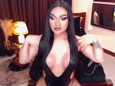 AluraJhenson online show from June 21, 1:04 pm
