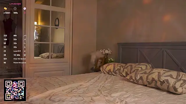 MarieCalligaro online show from April 18, 7:58 pm