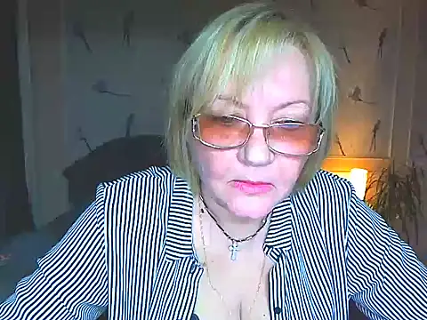 Anessa7321 online show from April 2, 5:21 pm