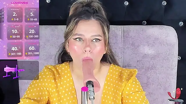 abby blond1 online show from April 17, 11:01 am