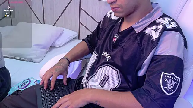 Pablo ludovica online show from April 9, 3:31 am