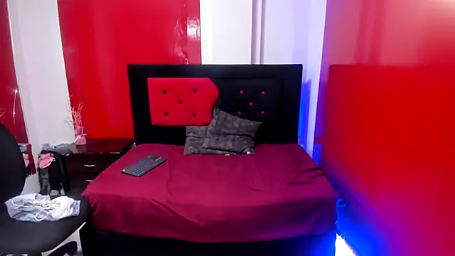 adhara angelss online show from April 17, 9:50 pm