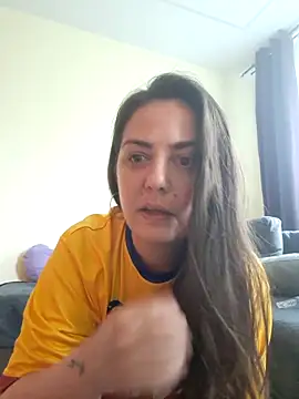 Arya Malone online show from June 15, 7:30 am