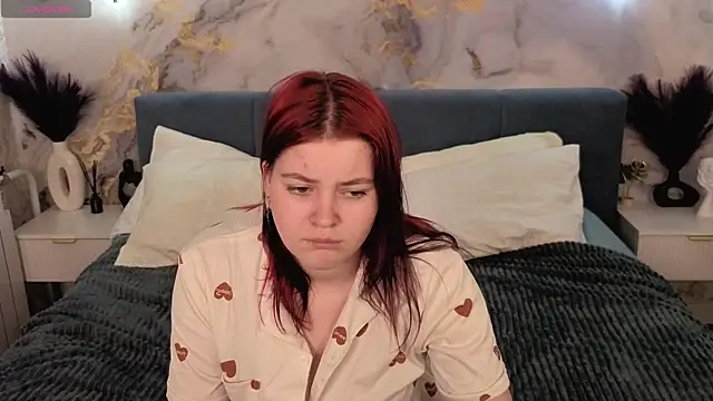 Emma-Wats0n online show from April 13, 8:04 am