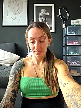 NicoleKaiser online show from March 29, 3:11 pm