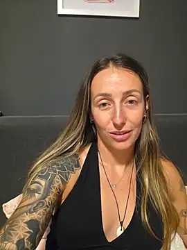 NicoleKaiser online show from June 2, 7:48 pm