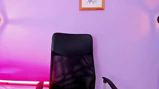 milliesummer online show from April 13, 12:28 pm