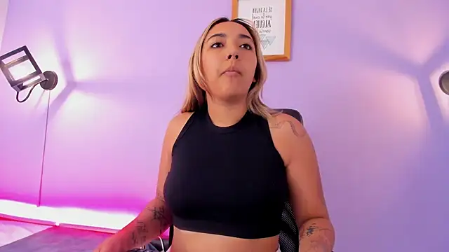 milliesummer online show from April 17, 12:51 pm