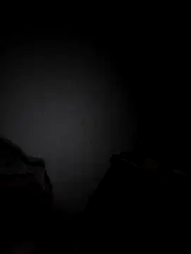 emiliecurvy83 online show from April 16, 8:52 pm