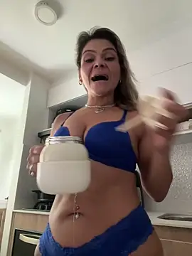 tabata monroee online show from April 18, 7:07 pm