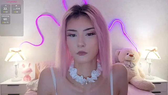 kittysocutie online show from July 18, 1:42 am