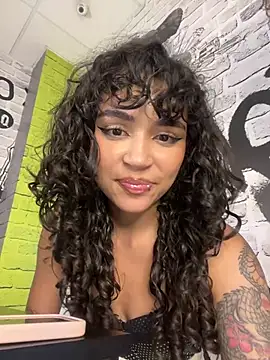 CurlyOopsieXXX online show from July 17, 3:11 am