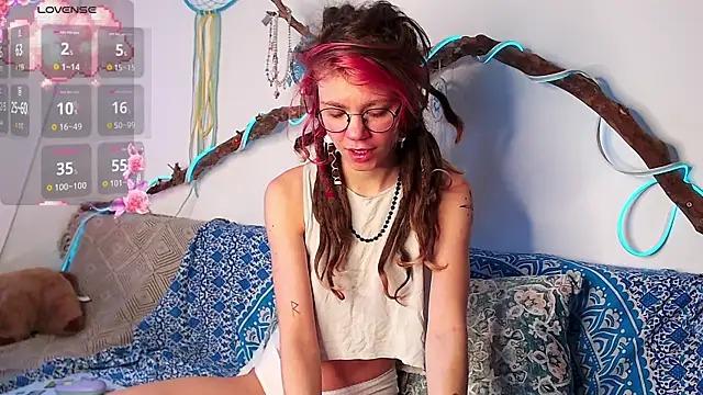 Rin Wolfy online show from April 14, 8:25 am