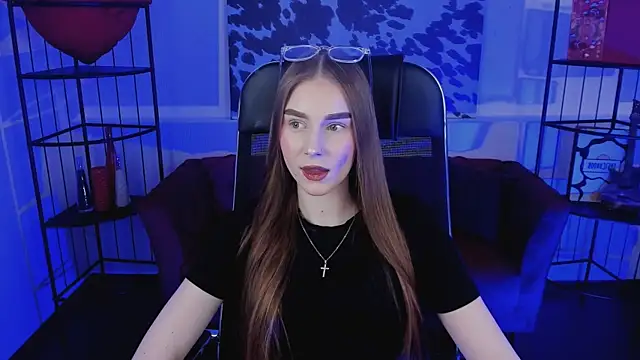 SparkleRoses online show from April 14, 9:53 am