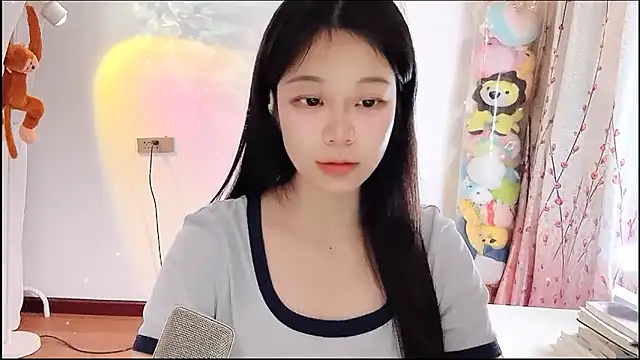 QQ-7890 online show from April 18, 3:09 am