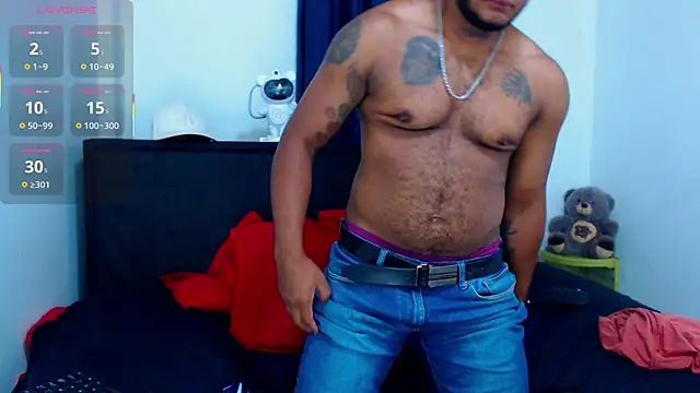 MascTyler online show from April 2, 11:24 pm